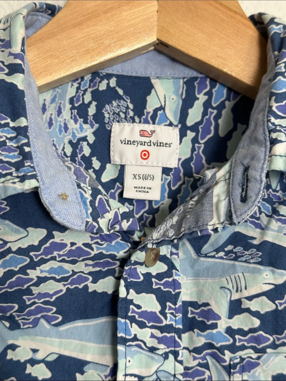 Vineyard Vines Blue Shark‎ Print Short Sleeve Button Down Shirt Boys XS 4/5